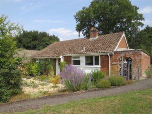 Blounts Court, Potterne