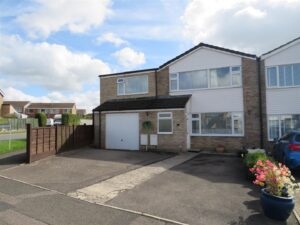 Ferris Grove, Melksham